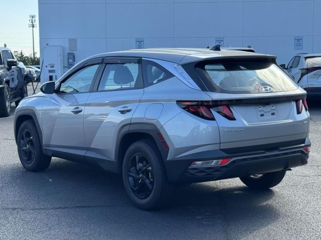 Used 2024 Hyundai Tucson SE SUV