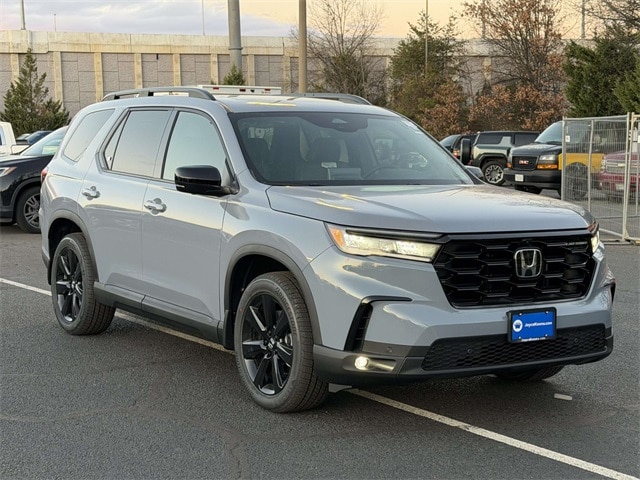 2025 Honda Pilot Black Edition's photo