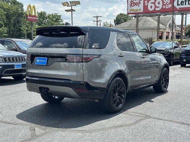 2024 Land Rover Discovery P360 Dynamic SE photo 2