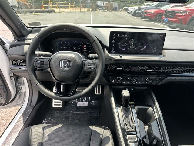 2025 Honda Accord Hybrid Sport-L photo 2