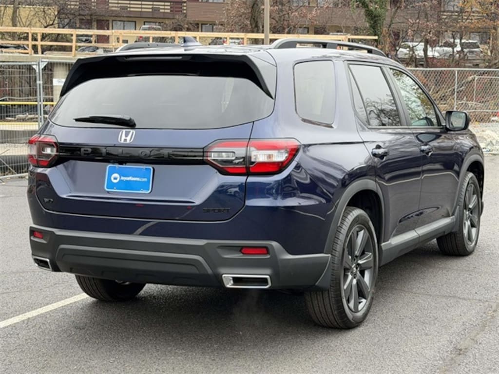 New 2025 Honda Pilot Sport SUV