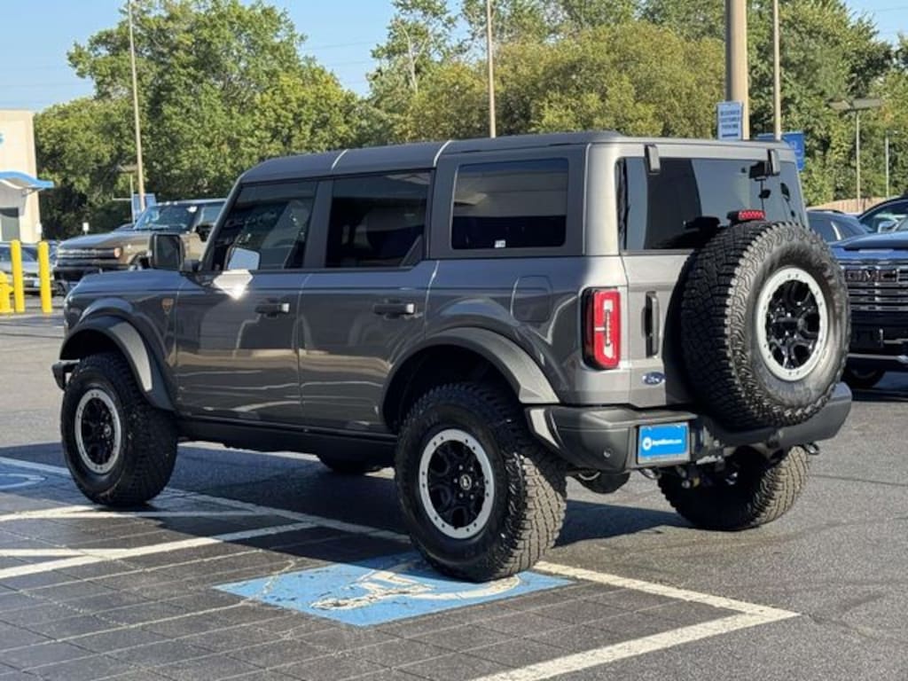 Used 2024 Ford Bronco Badlands SUV