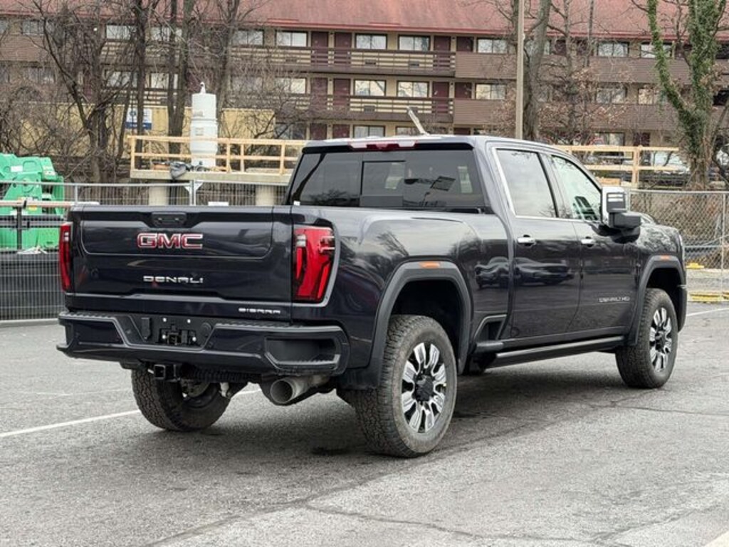 New 2026 GMC Sierra 2500 HD Denali Truck Crew Cab