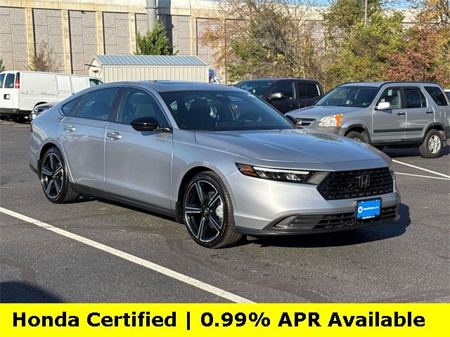 2025 Honda Accord Sport's photo