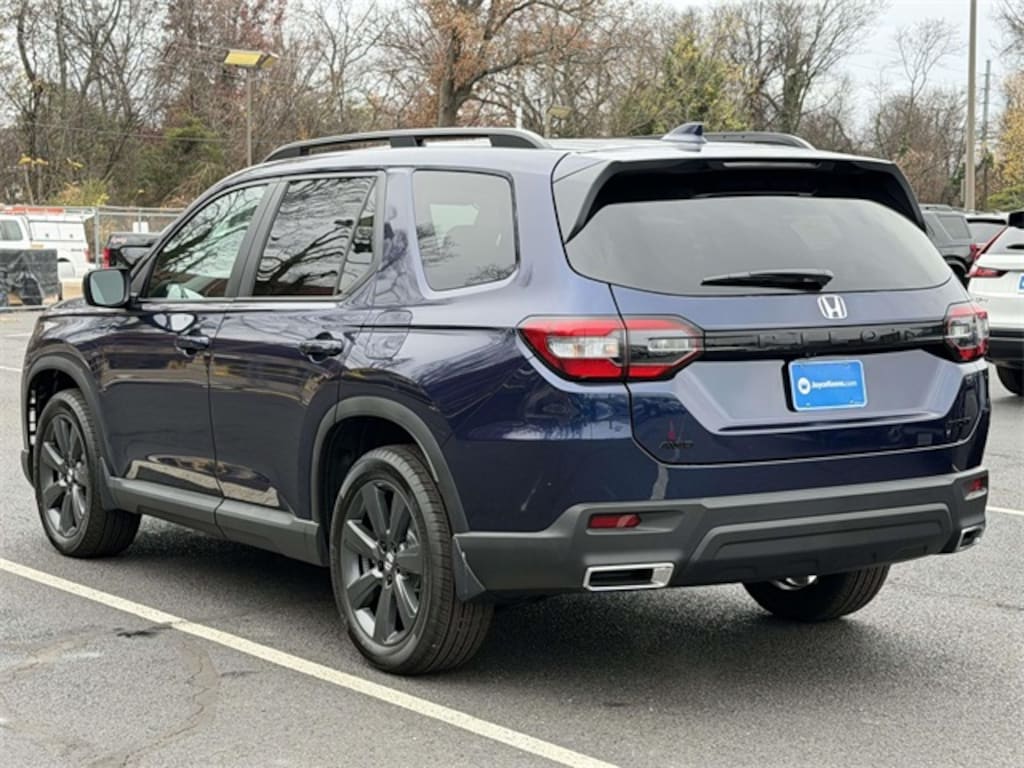 New 2025 Honda Pilot Sport SUV