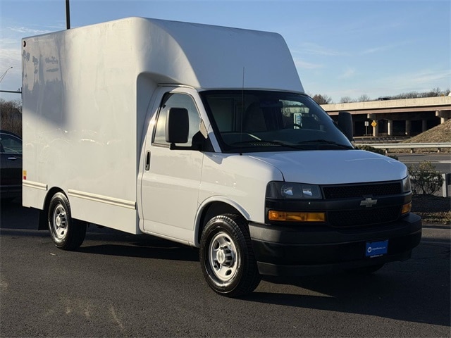 2020 Chevrolet Express Cutaway Base's photo