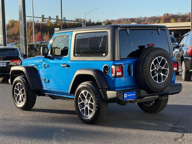 2025 Jeep Wrangler Sport S photo 3
