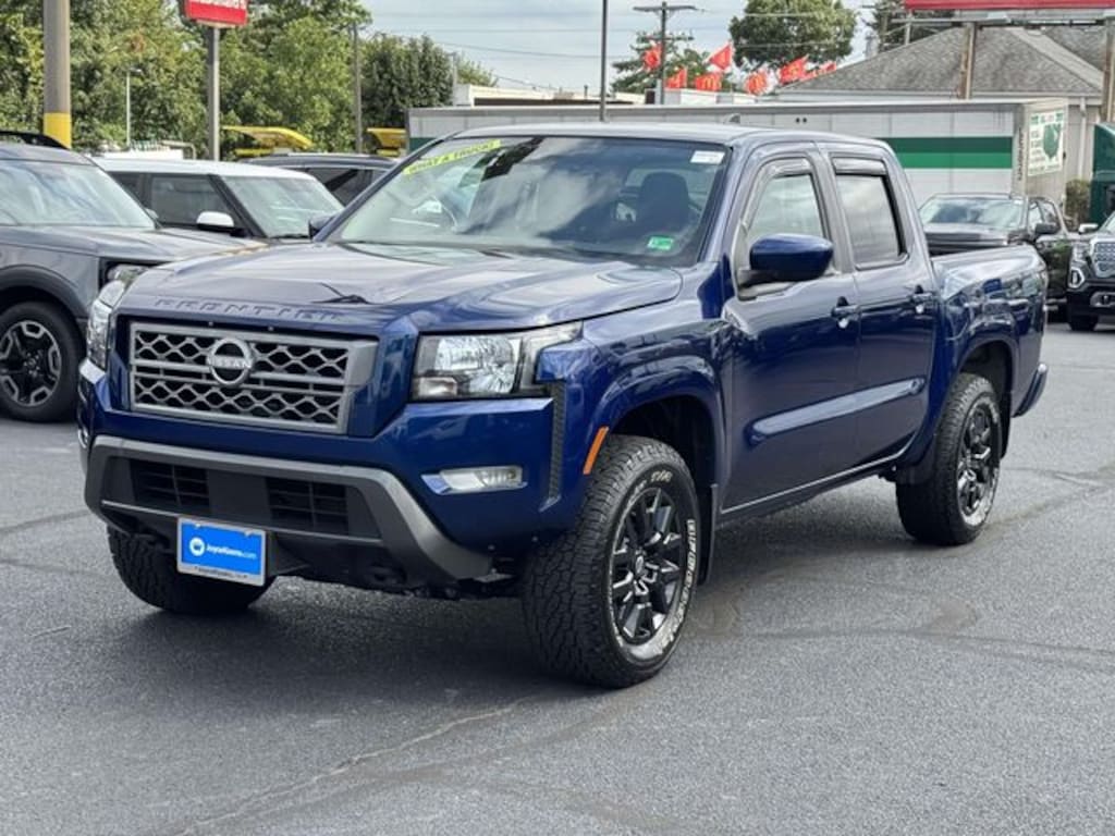 Used 2023 Nissan Frontier SV Truck Crew Cab