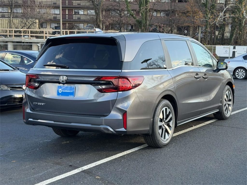 New 2026 Honda Odyssey EX-L Van Passenger