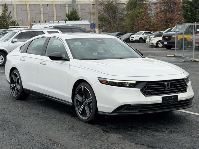 2025 Honda Accord Hybrid Sport's photo