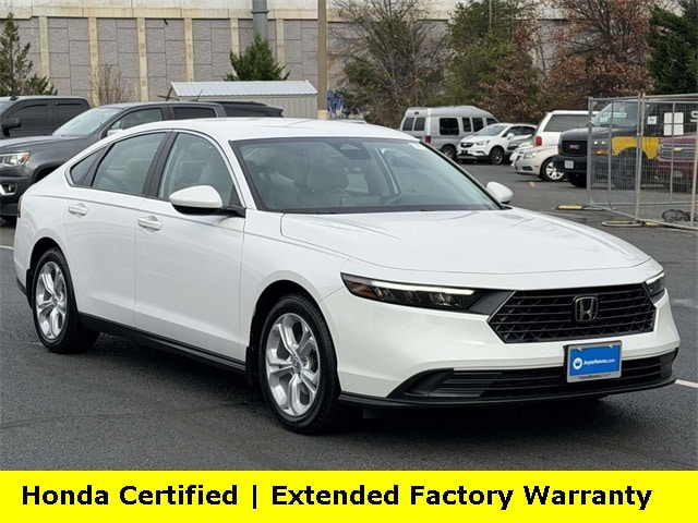 2025 Honda Accord LX's photo