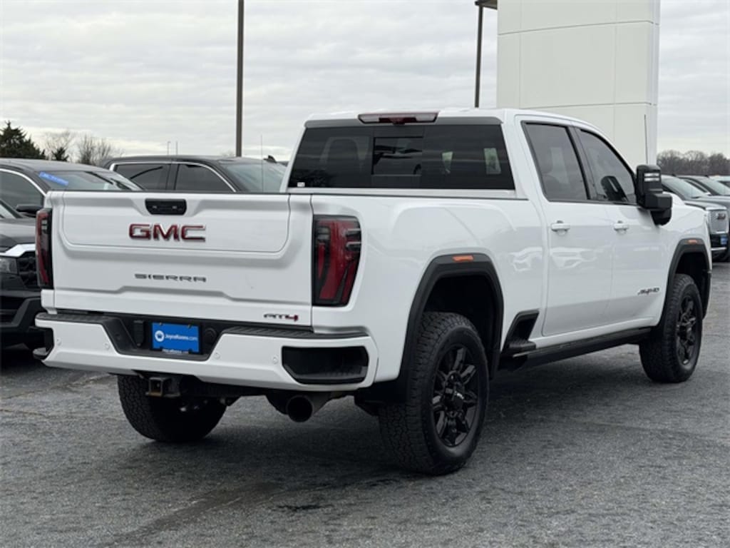 Used 2024 GMC Sierra 2500 HD AT4 Truck Crew Cab