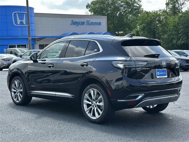 2023 Buick Envision Avenir photo 3