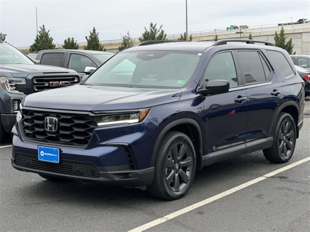 New 2025 Honda Pilot Sport SUV