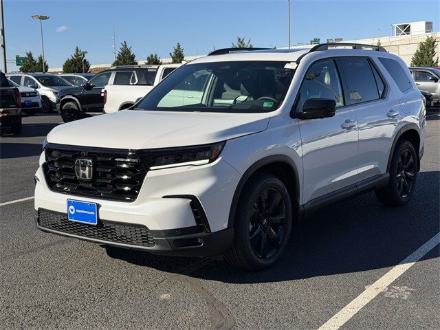 2025 Honda Pilot Black Edition photo 4
