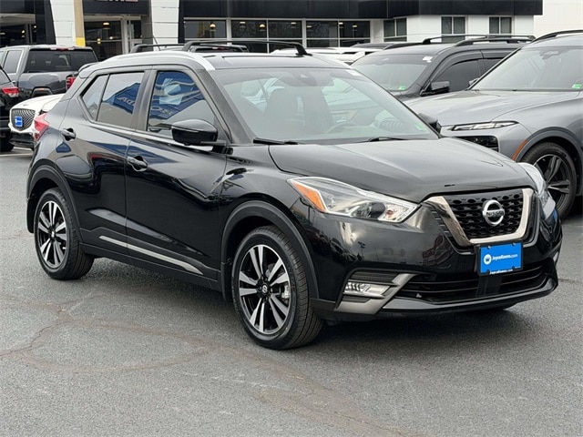 2020 Nissan Kicks SR