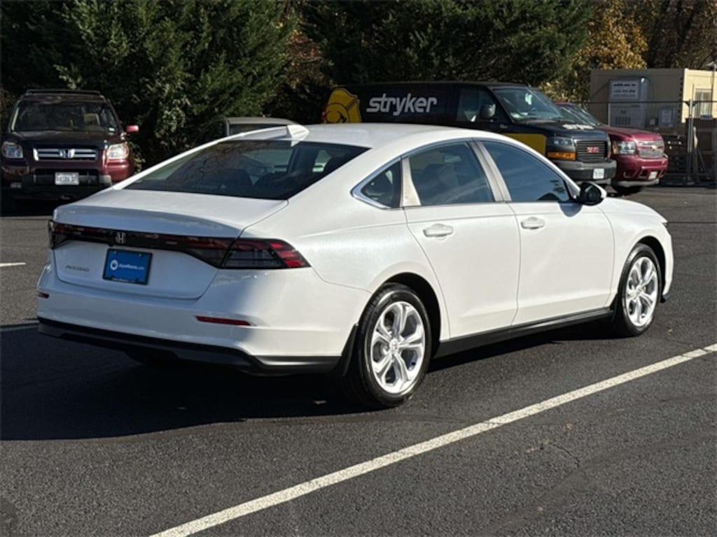 Certified 2025 Honda Accord LX Sedan