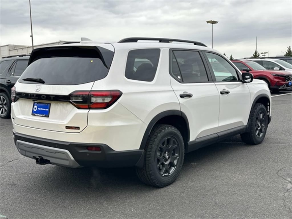 New 2025 Honda Pilot TrailSport SUV
