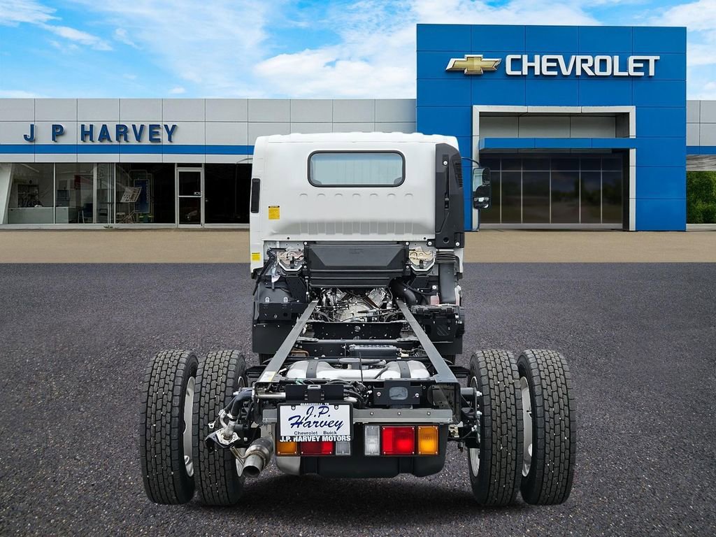 2024 Chevrolet Silverado 4500HD photo 4