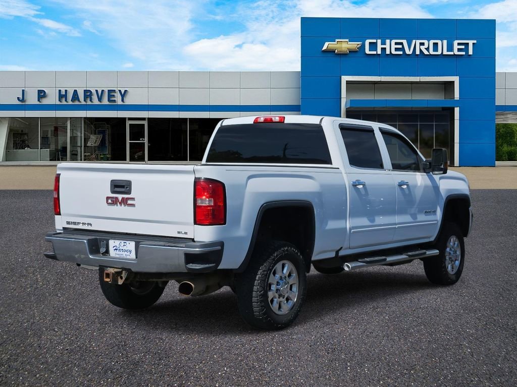 2017 Gmc Sierra 2500 HD SLE photo 4
