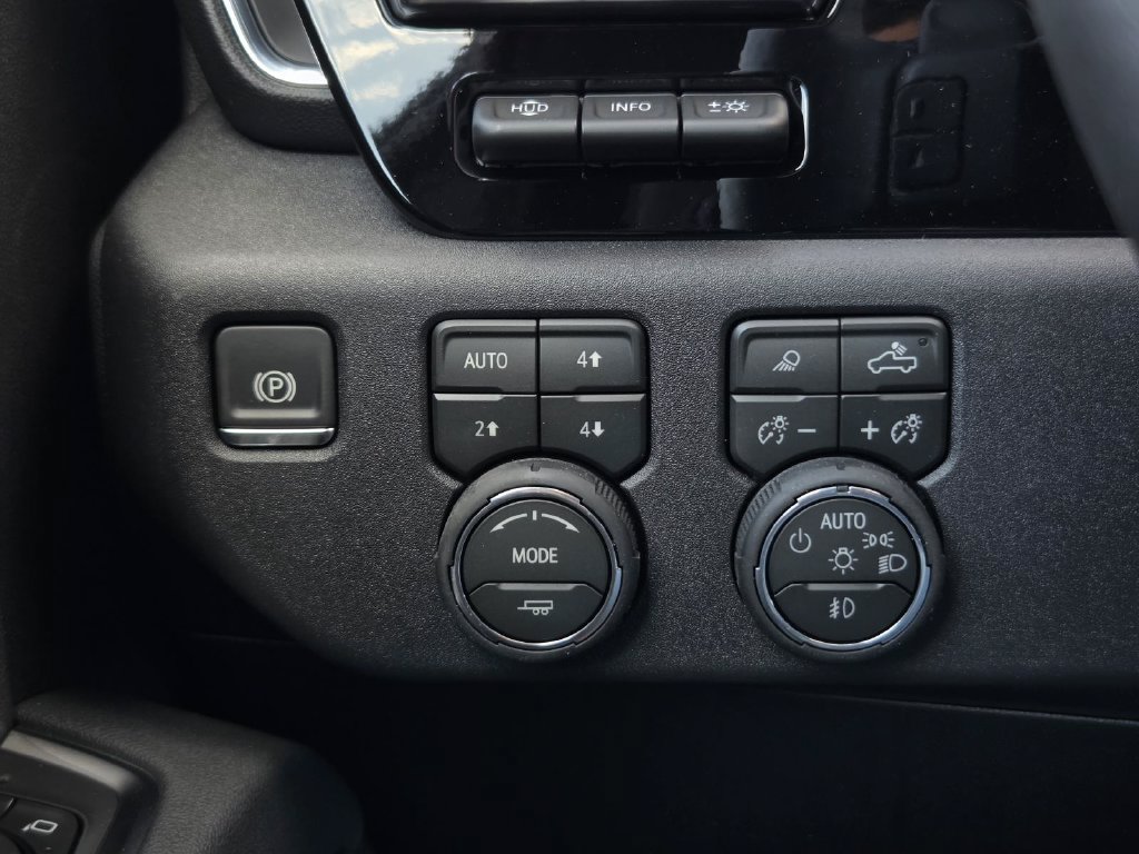 2026 Chevrolet Silverado 1500 High Country - Photo 16