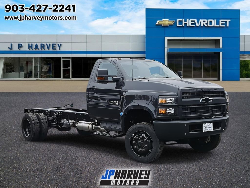 2024 Chevrolet Silverado 4500 Medium Duty Chassis Cab Work Truck's photo