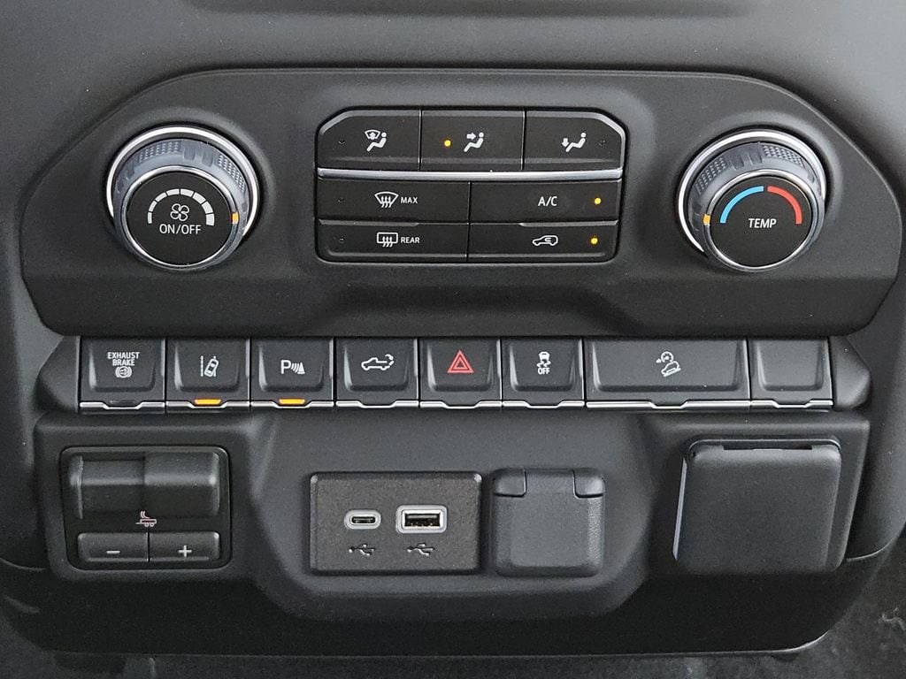 2026 Chevrolet Silverado 2500 HD Custom - Photo 12