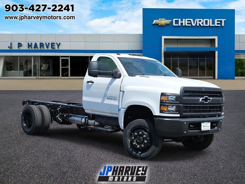 2024 Chevrolet Silverado 4500 Medium Duty Chassis Cab Work Truck's photo