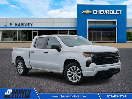 2022 Chevrolet Silverado 1500 Custom Truck