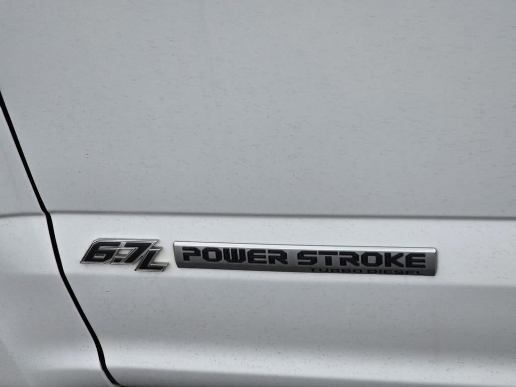 2022 Ford F-350 Super Duty XL - Photo 8
