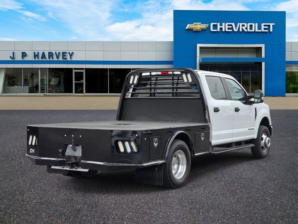 2022 Ford F-350 Super Duty XL - Photo 4