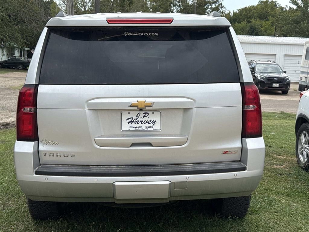 2016 Chevrolet Tahoe LT photo 4