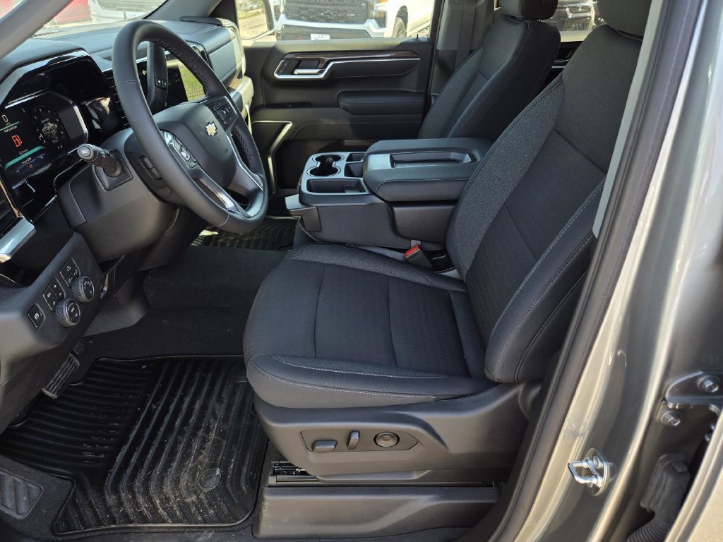2026 Chevrolet Silverado 1500 LT - Photo 18