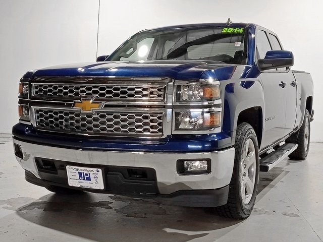 Used 2014 Chevrolet Silverado 1500 LT with VIN 1GCVKREC7EZ258056 for sale in Peru, IL