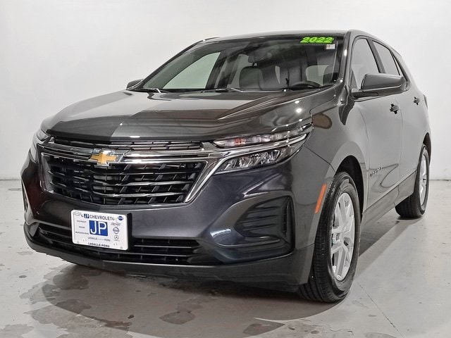 Used 2022 Chevrolet Equinox LS with VIN 3GNAXHEV0NS215243 for sale in Peru, IL