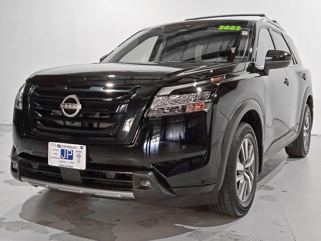 Used 2023 Nissan Pathfinder SL with VIN 5N1DR3CC9PC236195 for sale in Peru, IL