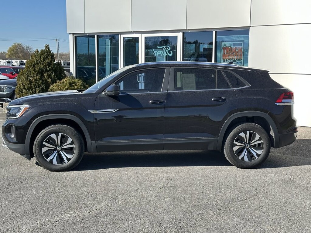 Used 2024 Volkswagen Atlas Cross Sport 2.0T SE