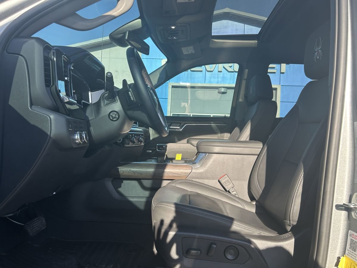 2025 GMC Sierra 1500 SLT - Photo 8