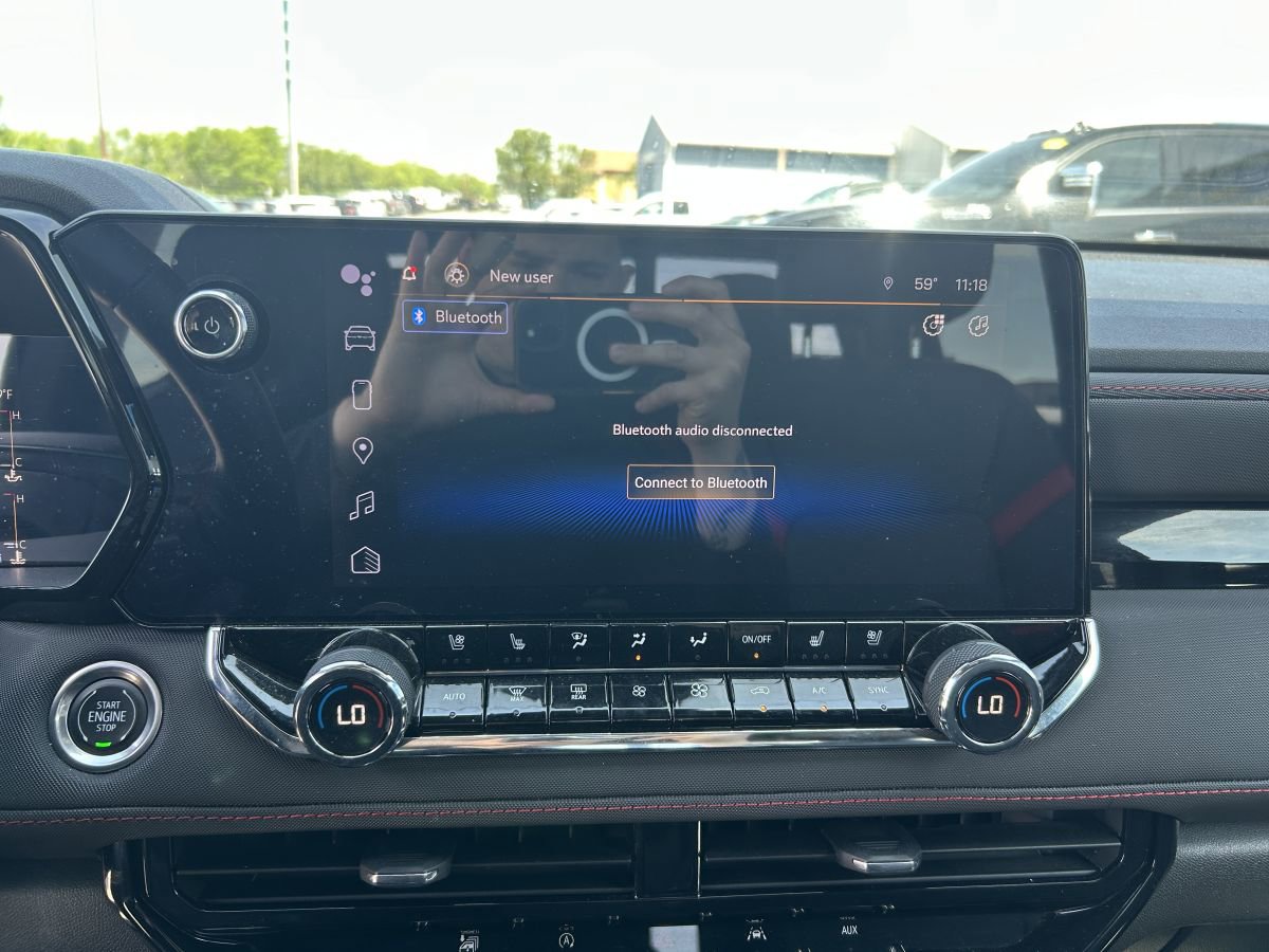 2023 Chevrolet Colorado Z71 - Photo 9