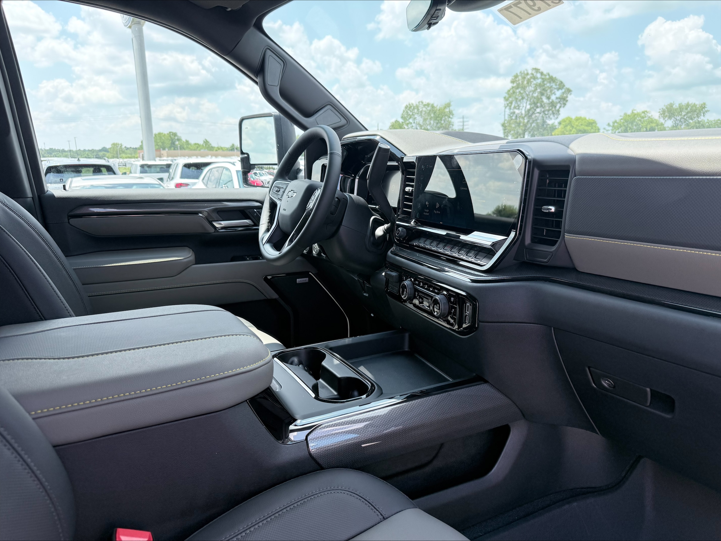 2026 Chevrolet Silverado 2500 HD ZR2 - Photo 12