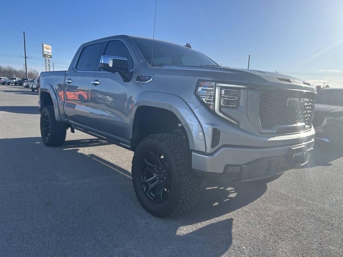 2025 GMC Sierra 1500 SLT - Photo 2
