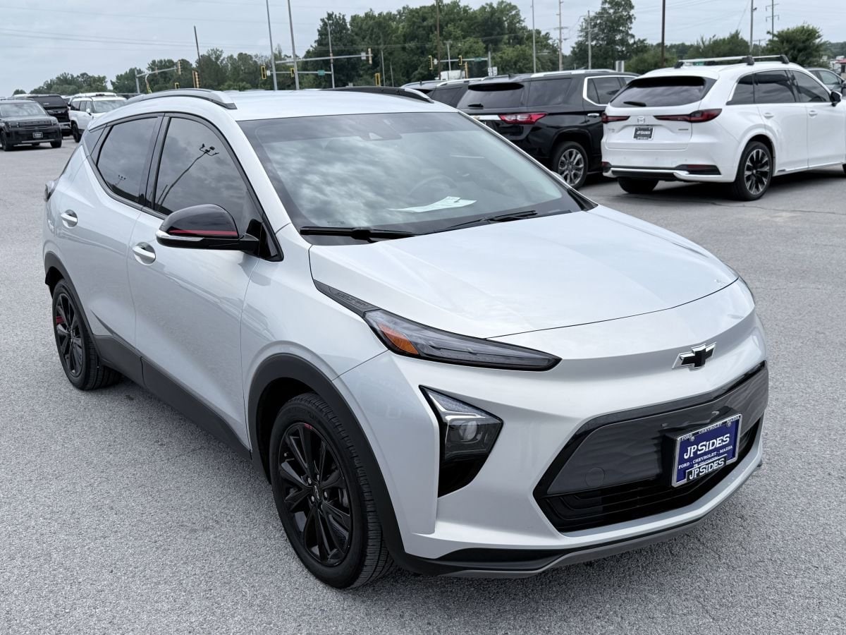 Used 2023 Chevrolet Bolt EUV LT with VIN 1G1FY6S07P4199708 for sale in Anna, IL