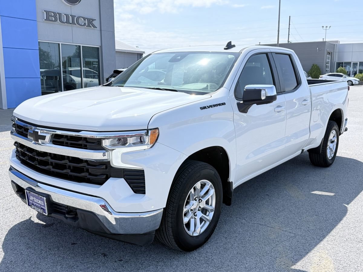 2023 Chevrolet Silverado 1500 LT Double Cab Std Box's photo