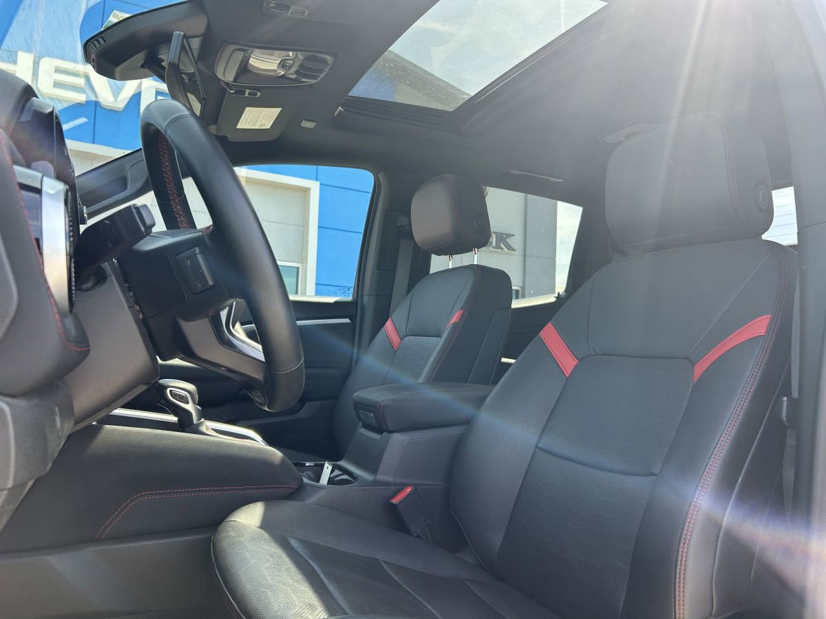 2023 Chevrolet Colorado Z71 - Photo 11