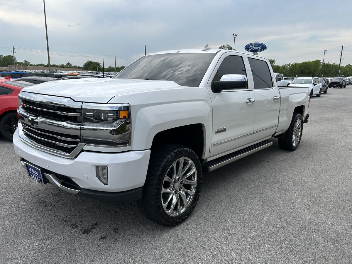 2017 Chevrolet Silverado 1500 High Country 4X4 Crew Cab Standard Box's photo