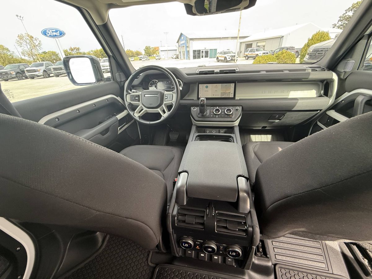 2020 Land Rover Defender Standard - Photo 11