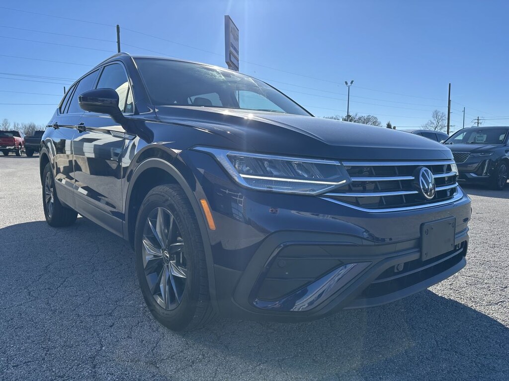 Used 2023 Volkswagen Tiguan SE SUV