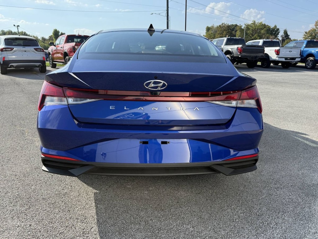 Used 2022 Hyundai Elantra SEL Car