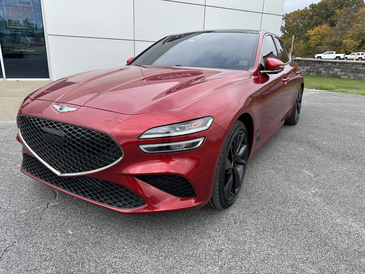 2022 GENESIS G70 Standard's photo