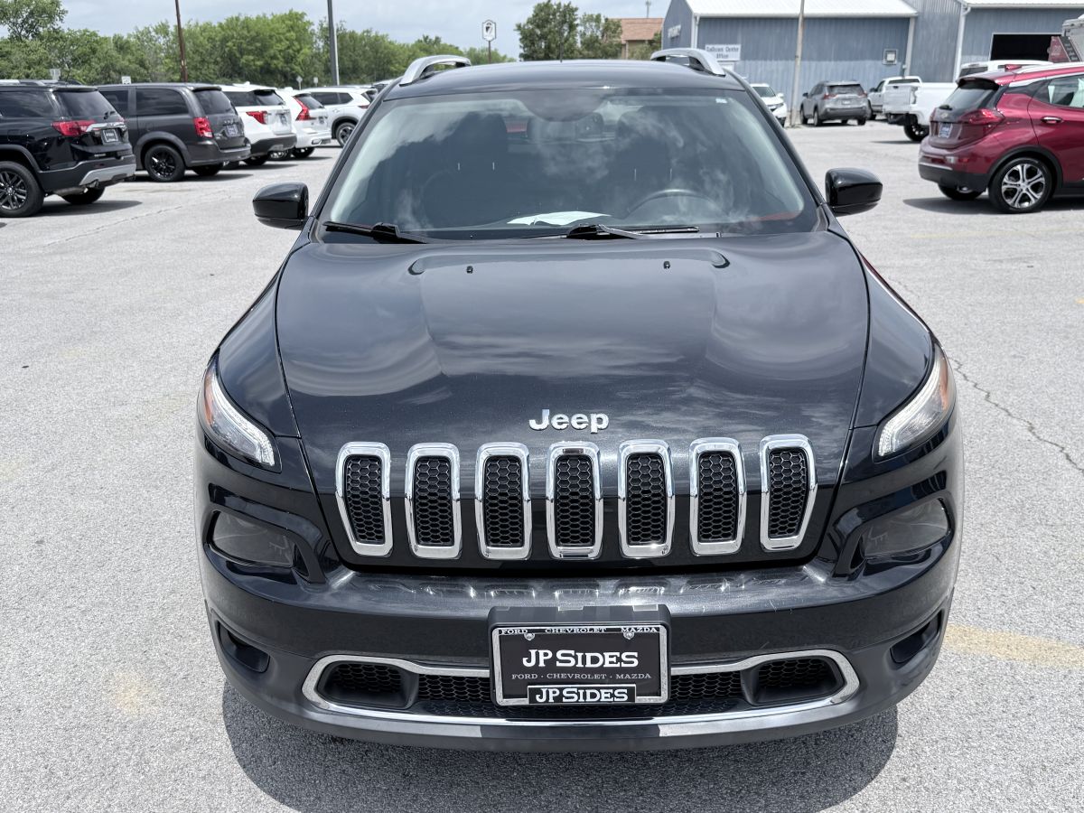 Used 2016 Jeep Cherokee Limited with VIN 1C4PJLDB0GW325313 for sale in Anna, IL